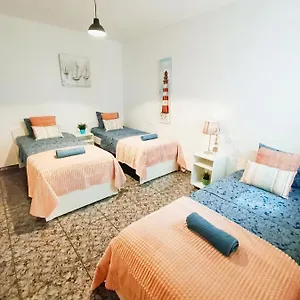 Hostel By Plaza Urquinaona, Barcelona