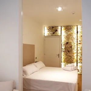 Cosmopolitan Boutique Rambla Gasthuis Barcelona