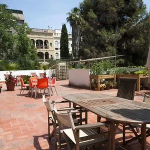 https://residencia-albergue-studio.topbarcelonahotels.com